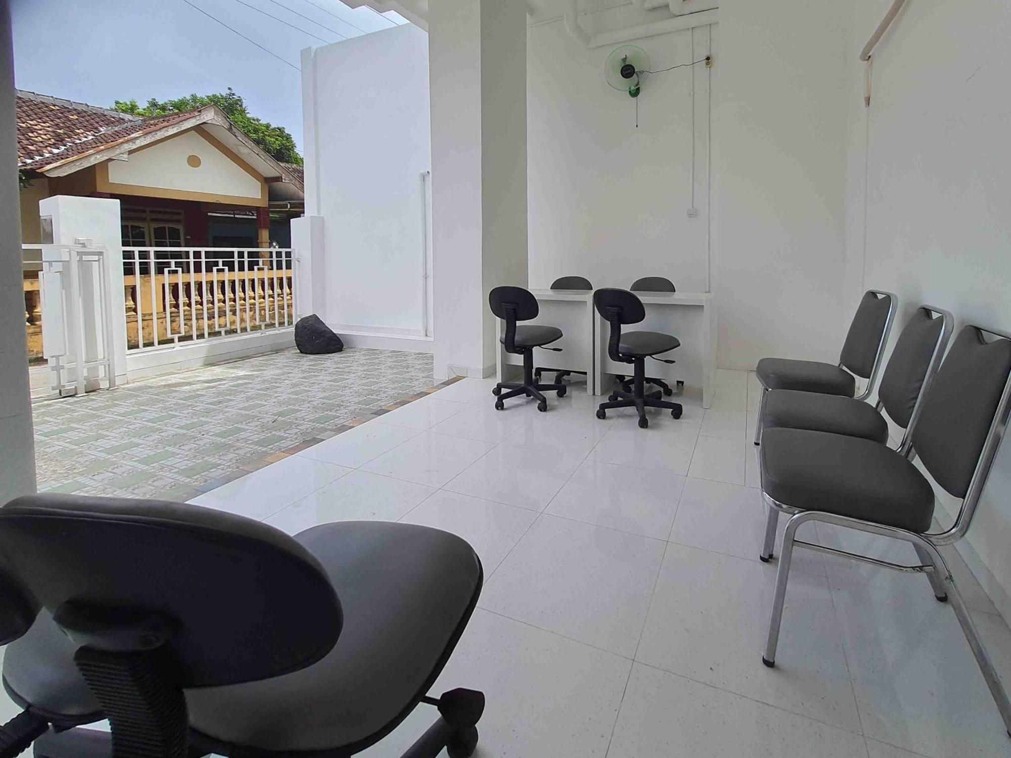 Reddoorz Syariah At Jalan Godean Hotel Ngabean Exterior foto