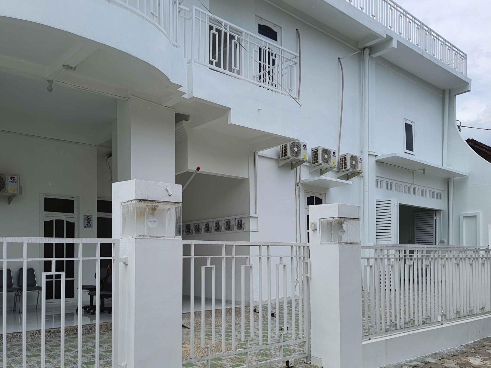 Reddoorz Syariah At Jalan Godean Hotel Ngabean Exterior foto